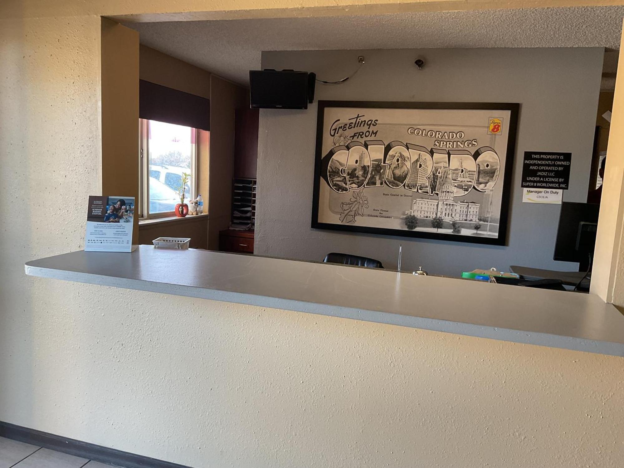 Super 8 By Wyndham Airport Motel Colorado Springs